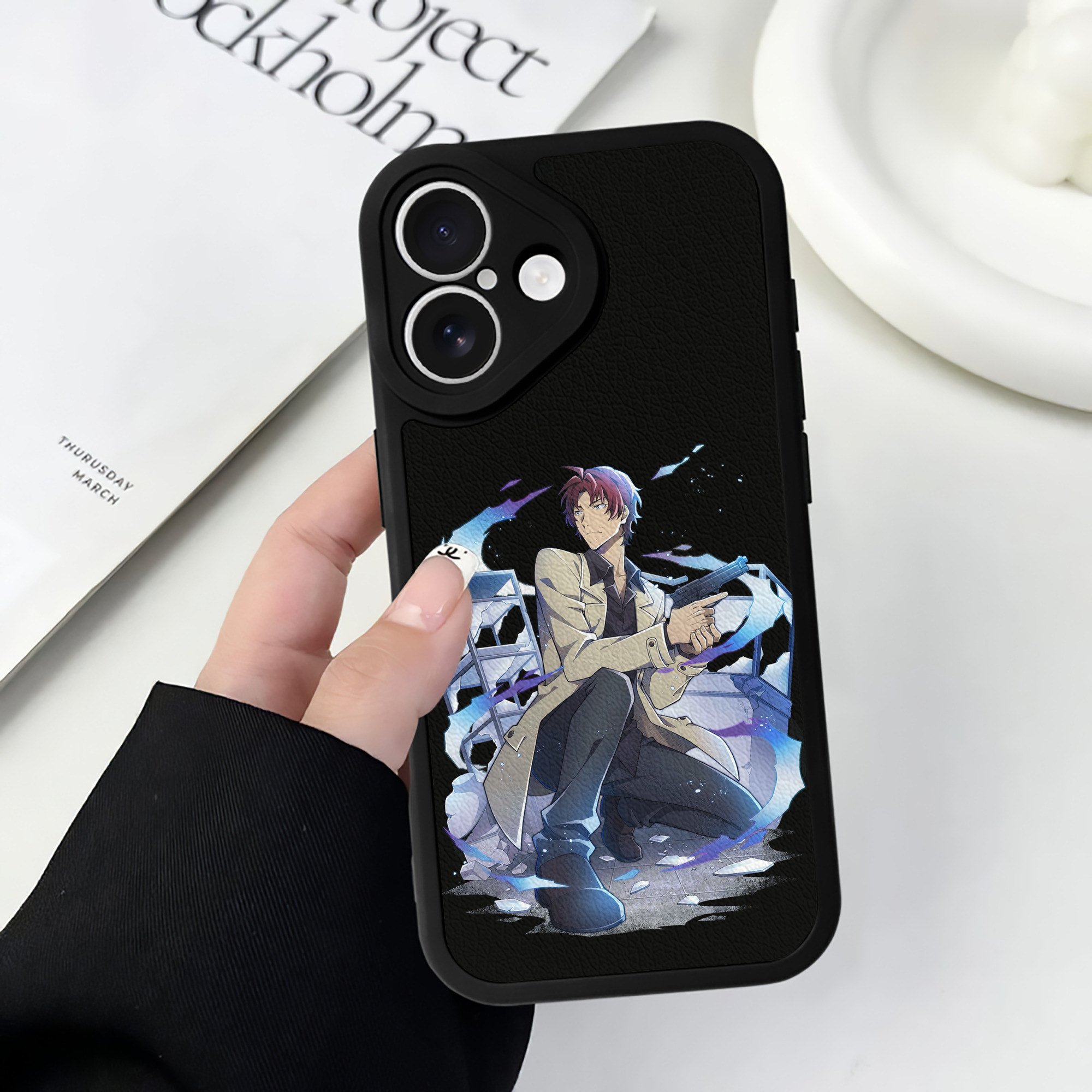 （画像用） 文豪ストレイドッグス Bungo Stray Dogs 【iPhone 16シリーズ対応】シリコンスマホケース（レザー調） 材質：シリコン